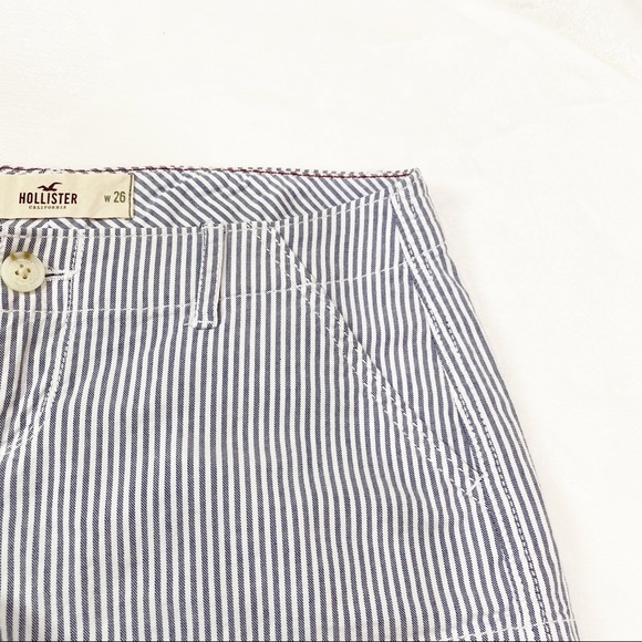 Hollister Striped Low Rise Shorts Size 3 - Picture 5 of 9